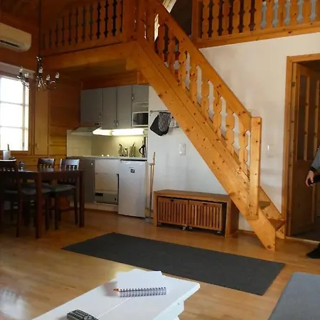 Metsorinne 3a Sarvipoelloe *